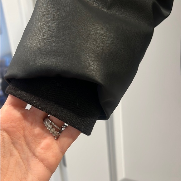 Zara Jacket Water and Wind Protection Short Quilted Black Puffer Coat with Hood - Picture 7 of 11